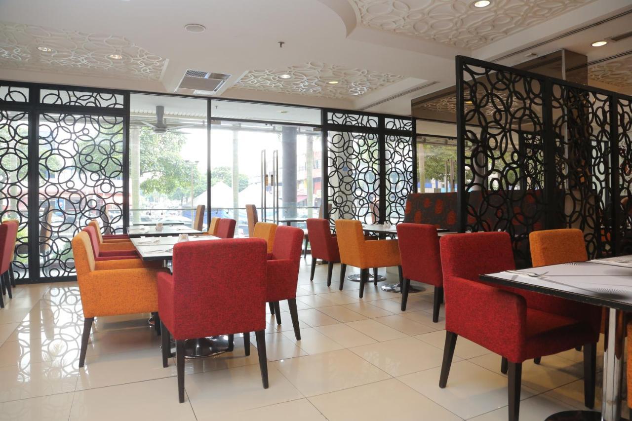 Espira Sri Petaling Hotel Kuala Lumpur Exterior photo